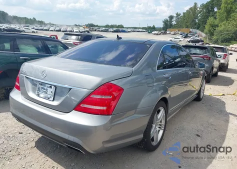 2013 Mercedes-Benz S 550 из США, поврежденный, VIN WDDNG7DB3DA505557